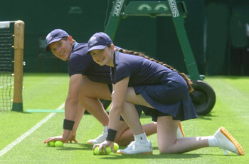 couldn't do it- ball girl couldn't do it- ball girl