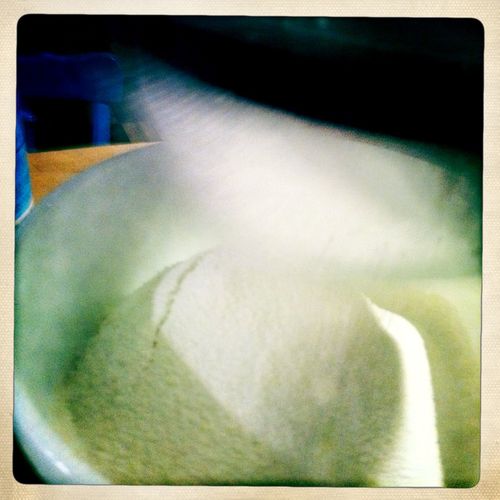 making cake flour making cake flour