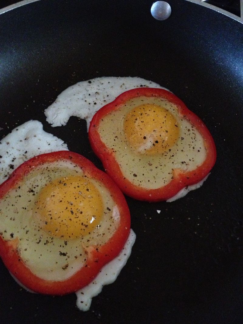 egg in a pepper
