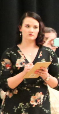 judging face judging face